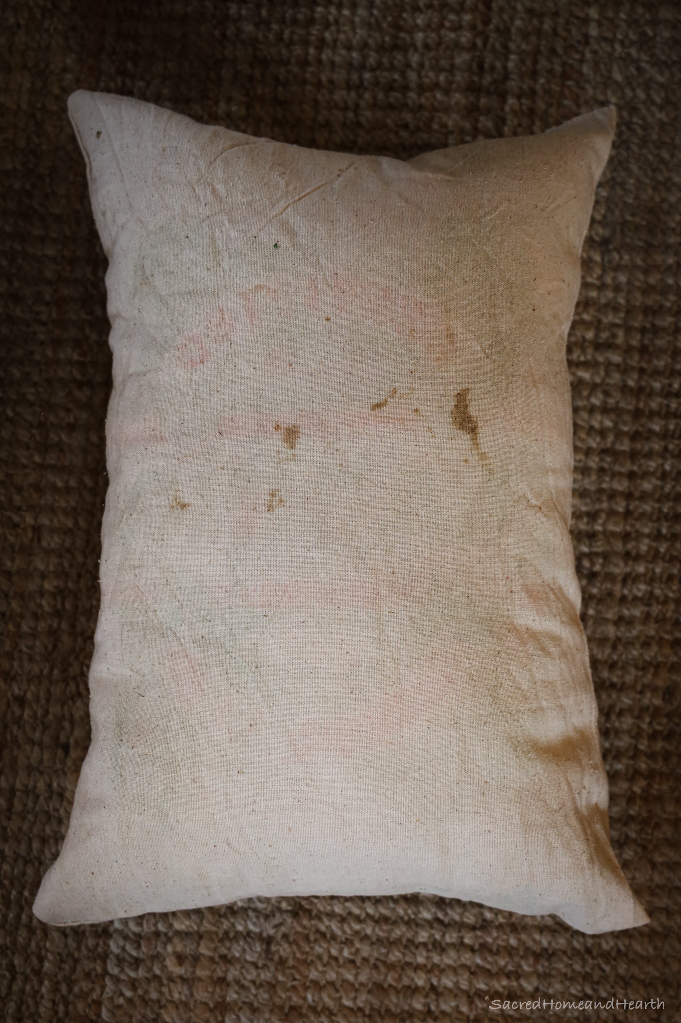 "Ladino" Authentic Vintage Grain Sack Cushion