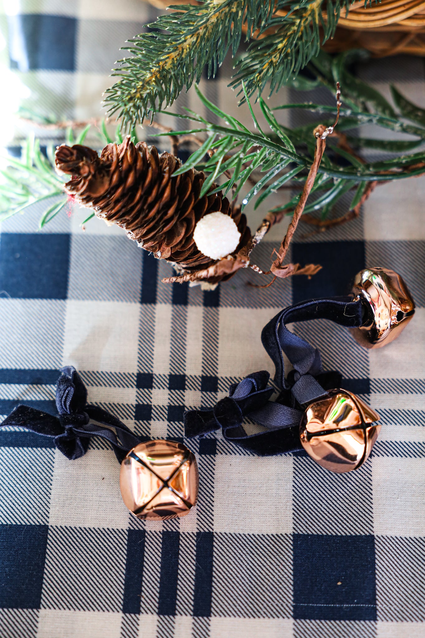 Bell and Velvet Ribbon Ornament(set of 4)