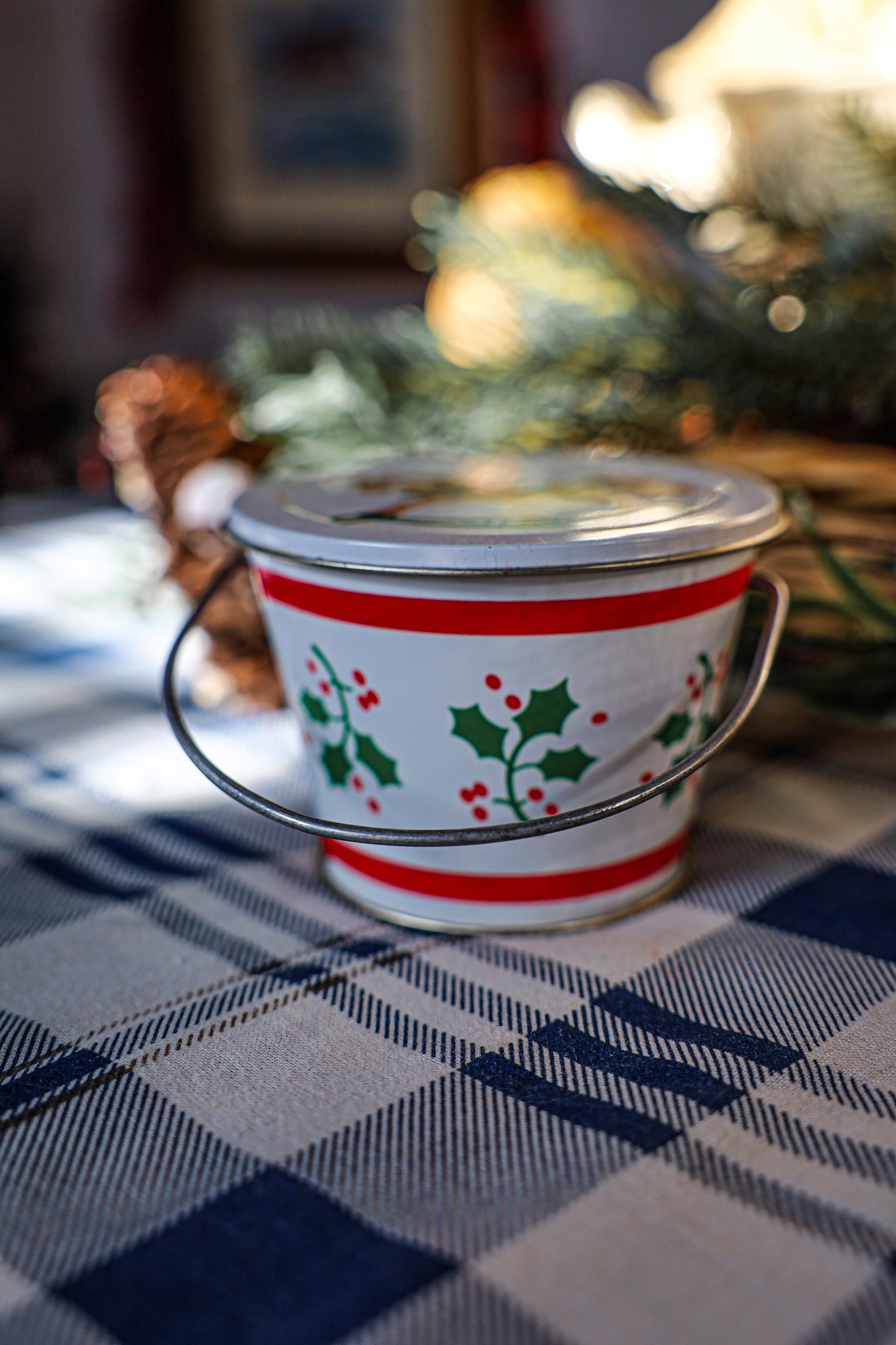 Pine Scented Candle in Tin Can(Horse)