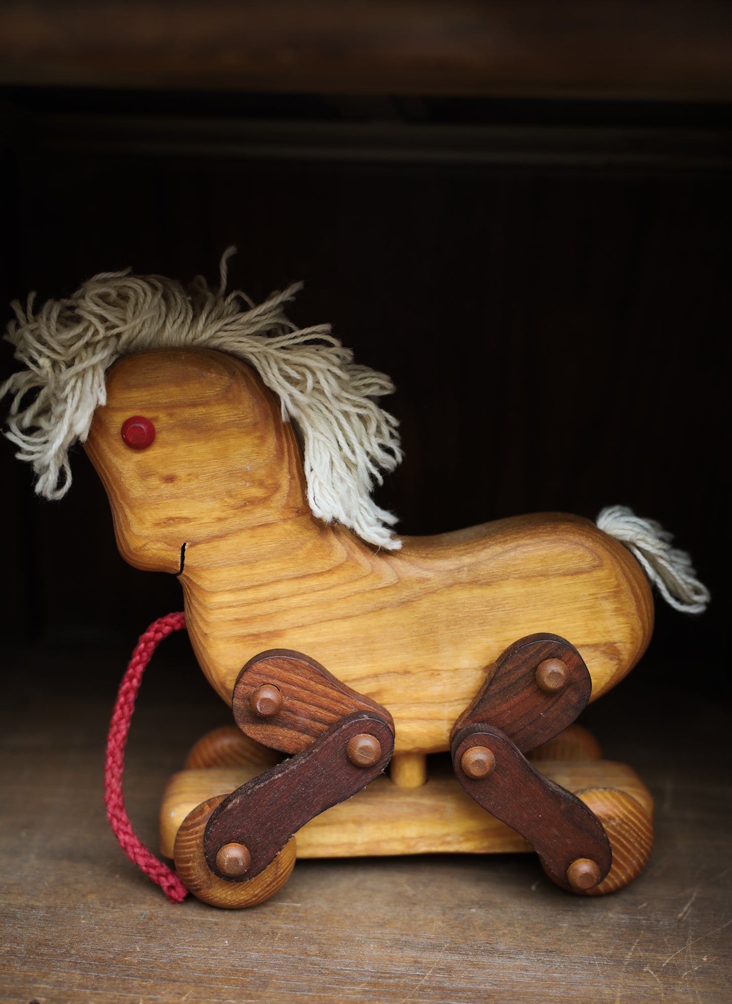 Wooden Horse pull toy