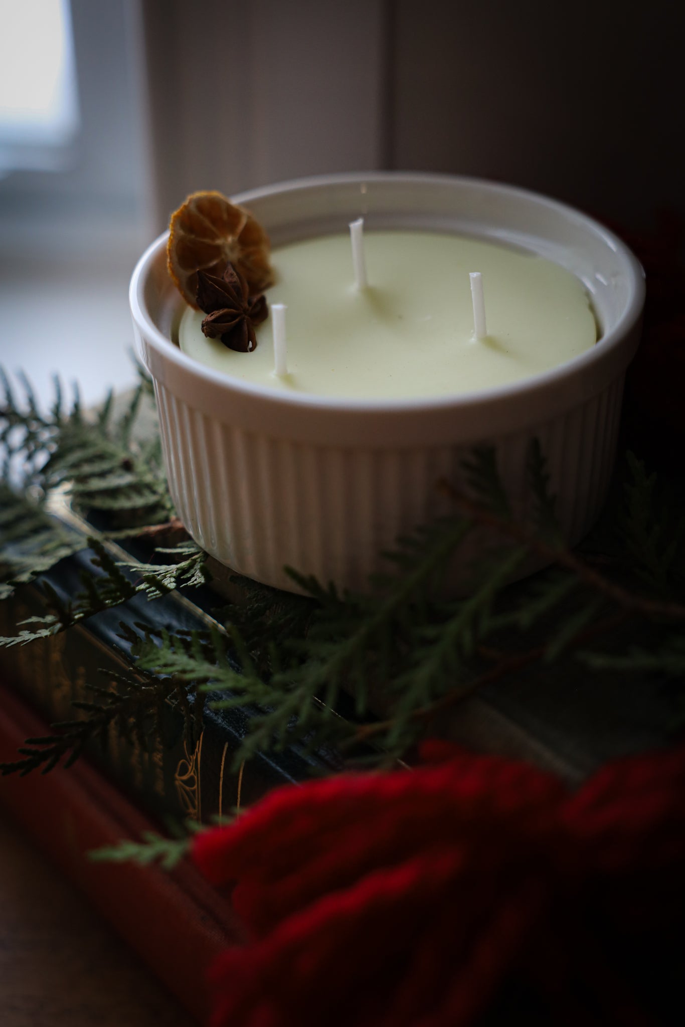 Victorian Christmas Candle(3 wicks)