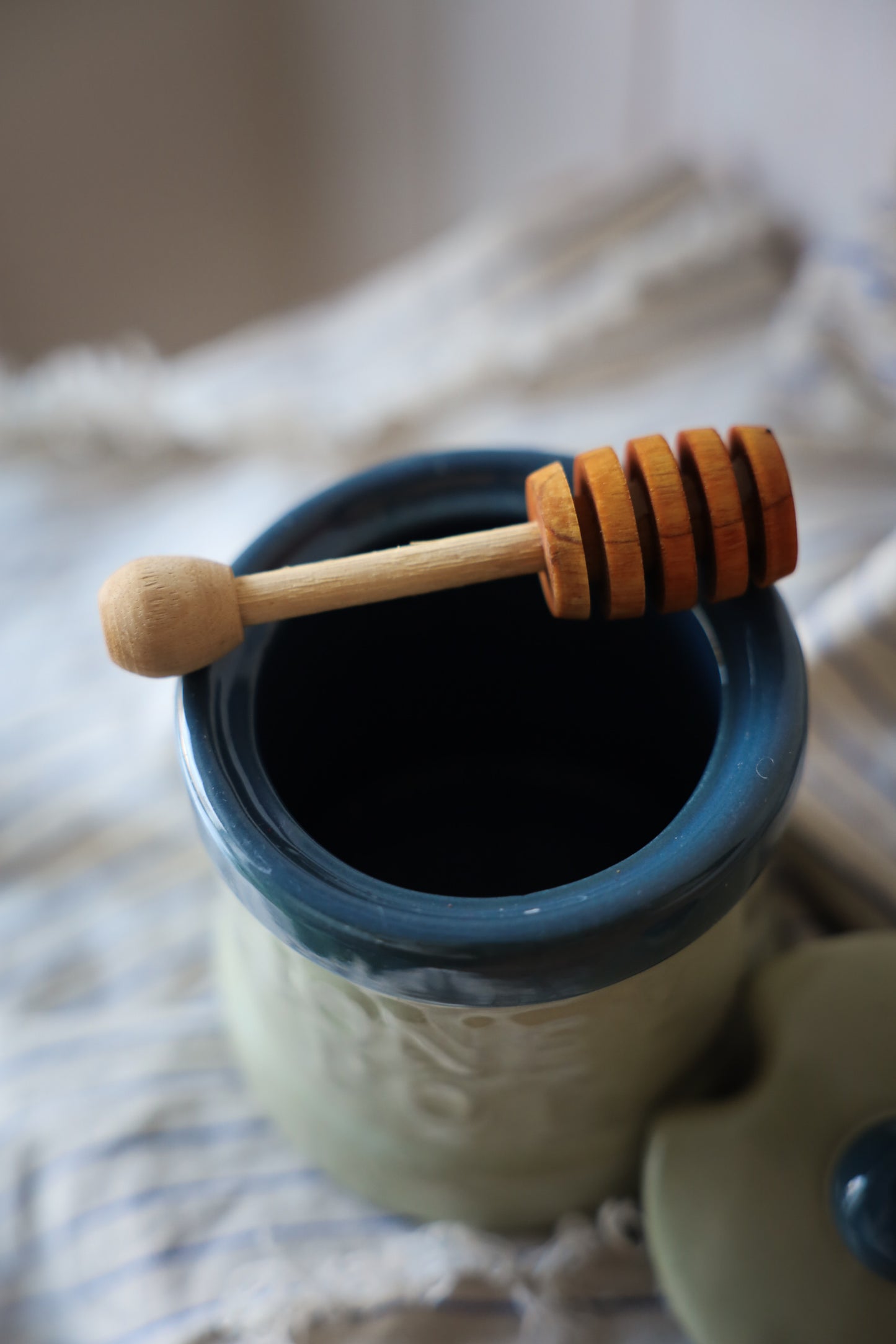 Honey Pot and dipper