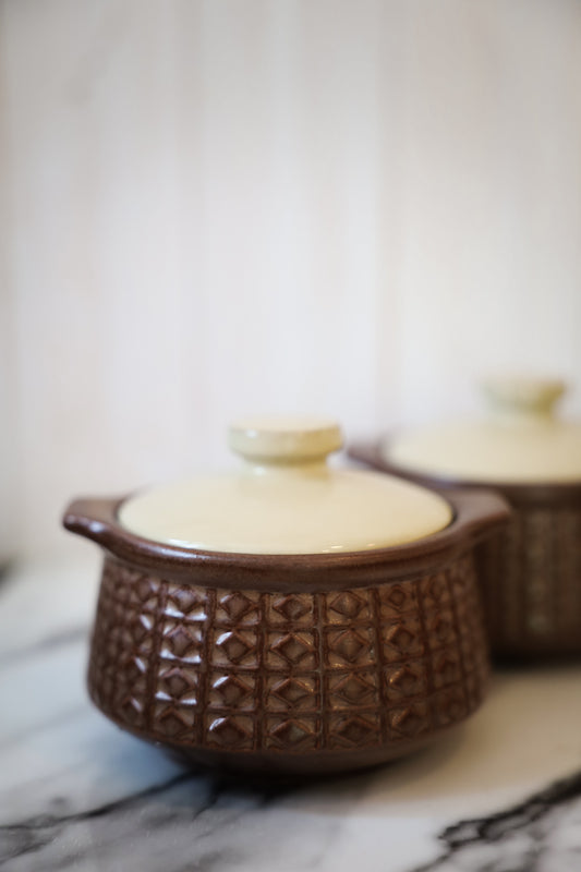 Vintage Brown Stoneware Covered Casserole Dishes – Set of 4