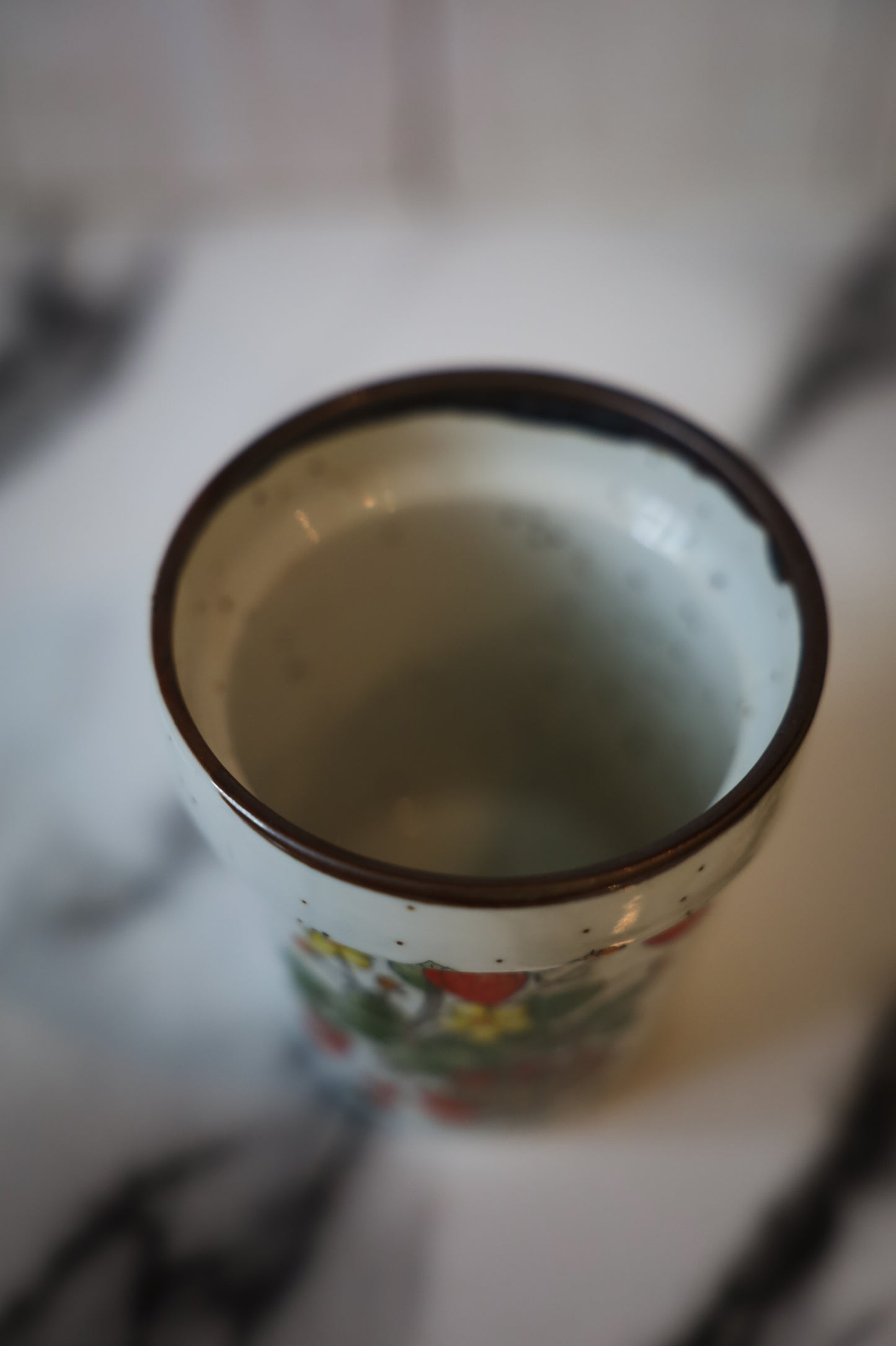 Vintage Wild Strawberry Ceramic Planter